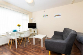 Studio in Stretford with Great Transport Links